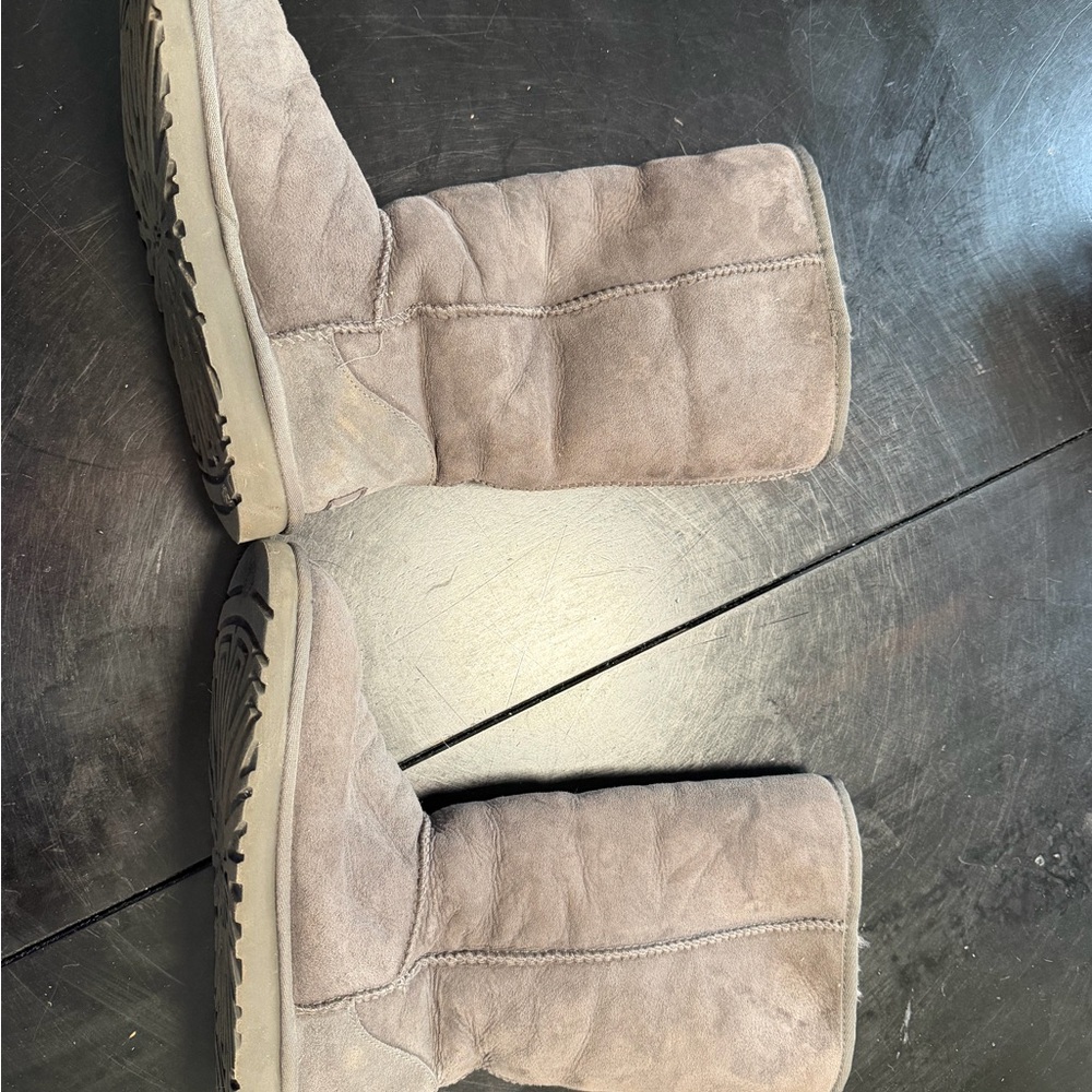 UGG Women's Winter Boots - Light Brown